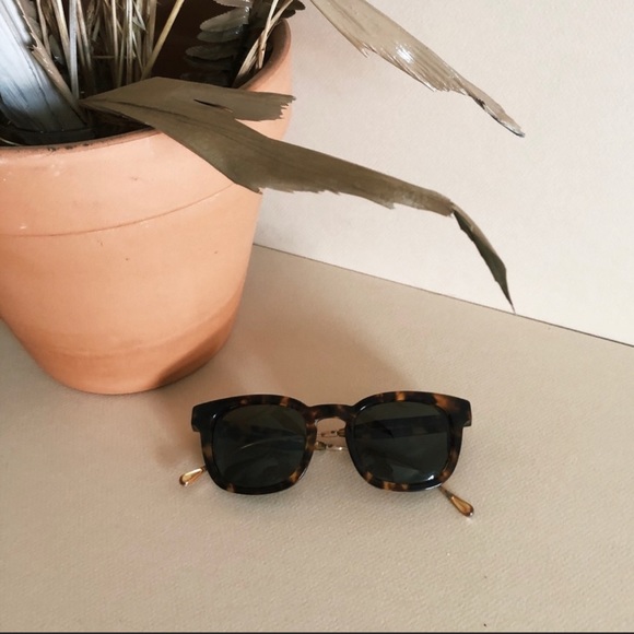 Oliver People’s Tortoiseshell Sunglasses - Picture 2 of 5